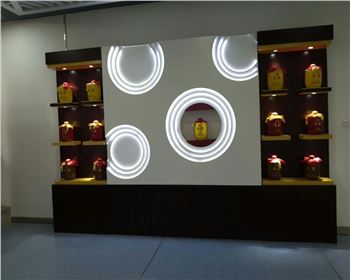 河南烤漆展柜廠(chǎng)家